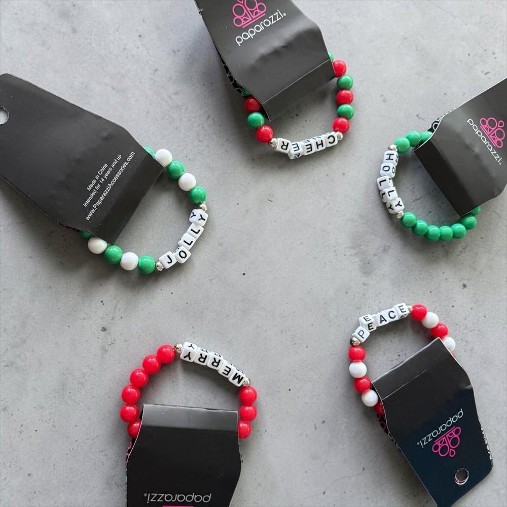 Paparazzi Christmas Stretch Bracelet Set 5pc Red Green White Holiday Beads Kids